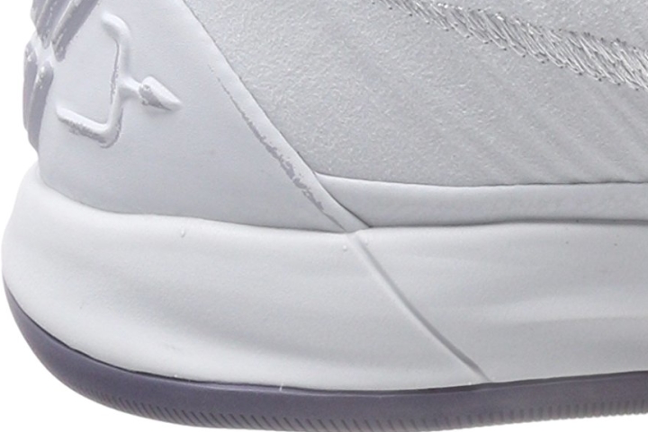 Nike Kobe AD Mid heel white